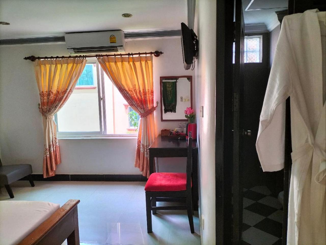 Parent Heritage Angkor Villa Siem Reap Room photo